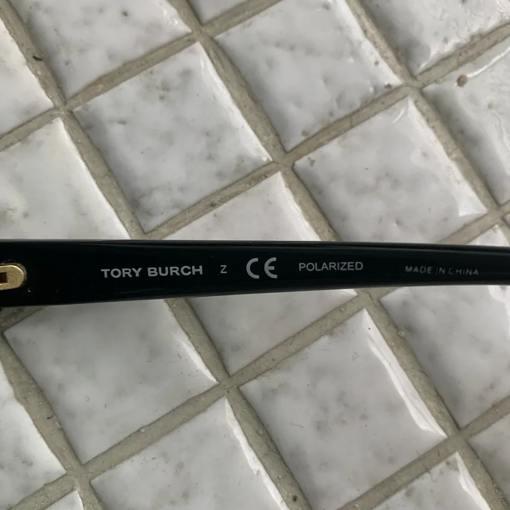 Tory Burch sunglasses - Picture 3 of 7